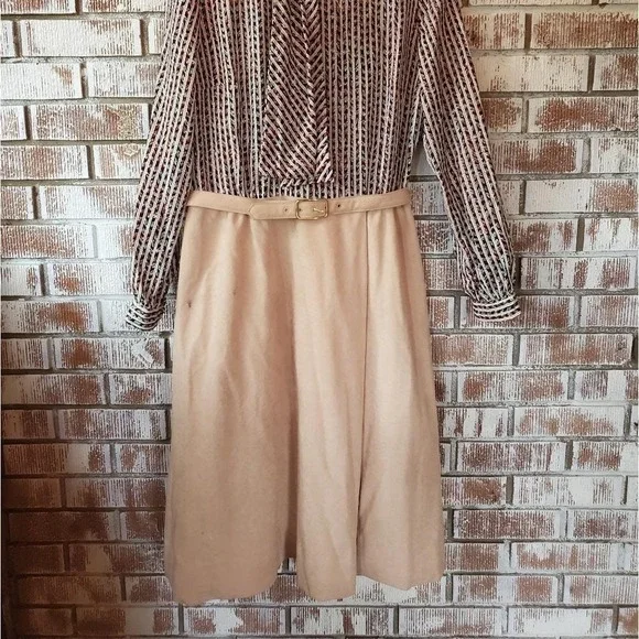 Vintage California Girl Bow Geometric Stripe Belted Midi Dress Tan Black - Picture 6 of 8